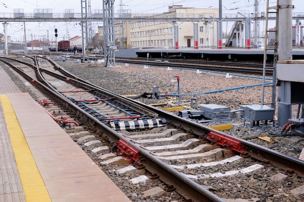 Bahngleise am Bahnhof