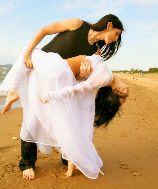 Bailando en la playa