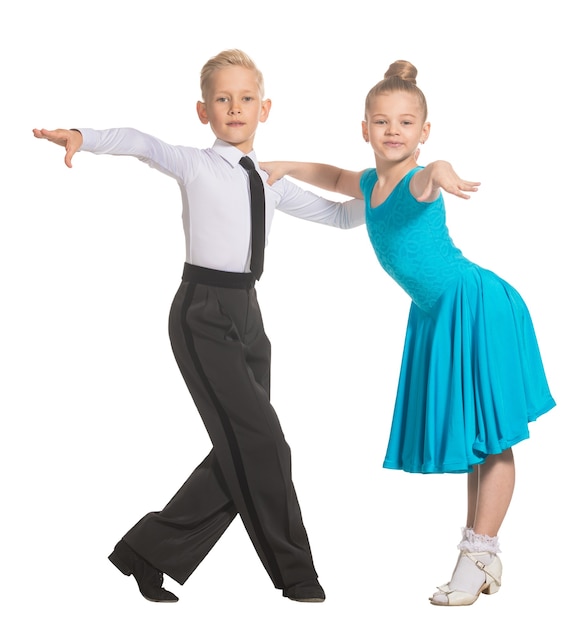 Baile de salón deportivo Pareja de bailarines niño y niña en trajes para bailes de salón Aislar