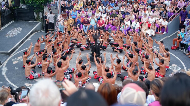 El baile tradicional balinés llamado Kecak Dance es muy popular
