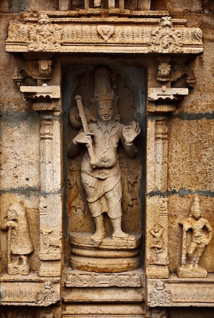 Baixo-relevo no templo hindu