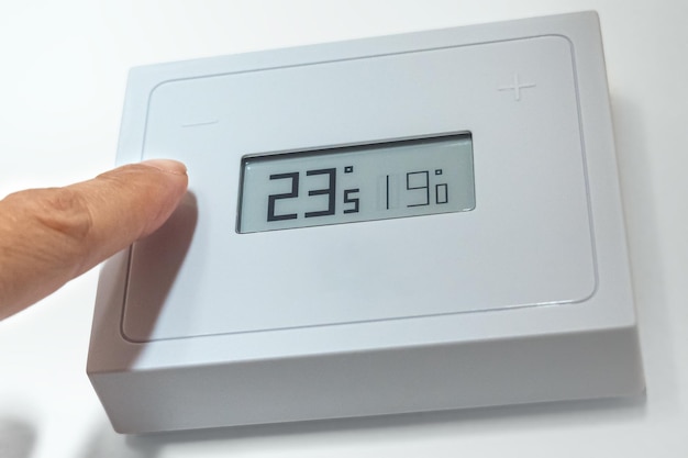 Bajar la temperatura de un termostato doméstico debido a la crisis energética