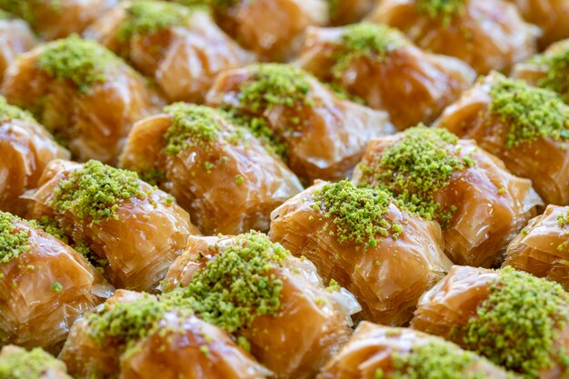 Baklava de pistache Sabores tradicionais do Oriente Médio O nome local de Baklava é Fistikli Baklava Fechar