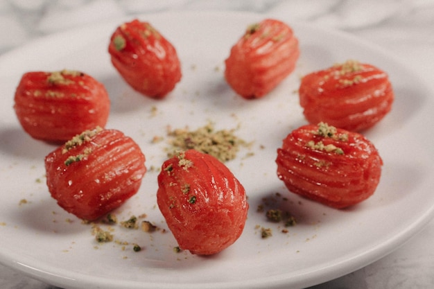 Baklava de sobremesa turca tradicional com nozes de caju Baklava caseiro com nozes e mel