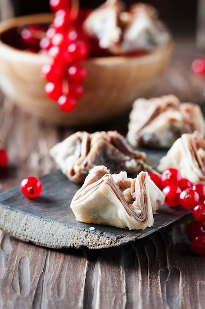 Baklava egípcio com groselha