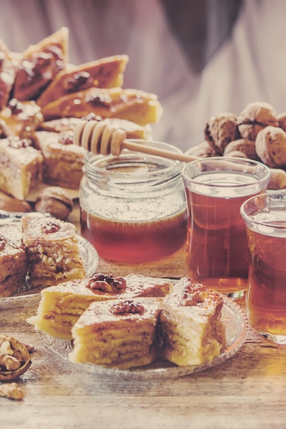 Baklava Honig und Tee