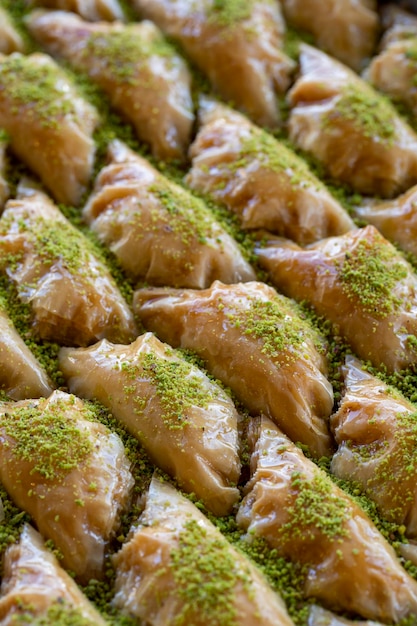 Baklava sabores tradicionais do oriente médio o nome local de baklava é kaymakli sobiyet fechar