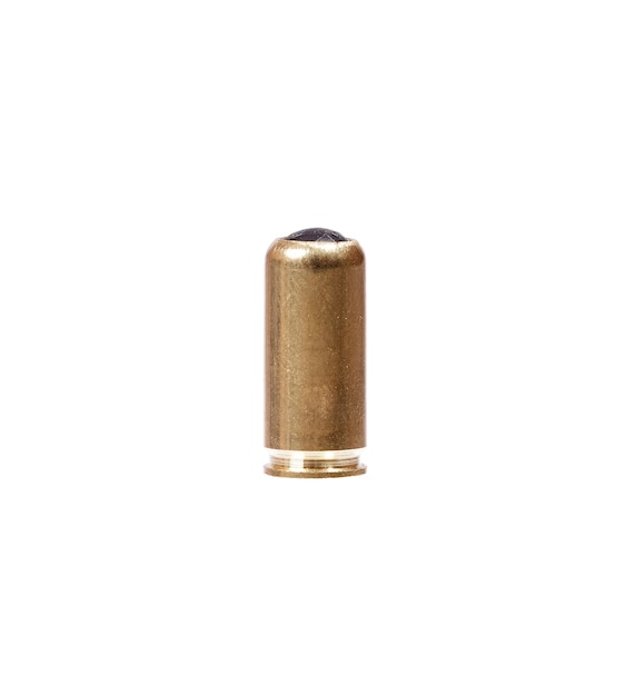 Foto bala de 9 mm para un arma aislada en blanco