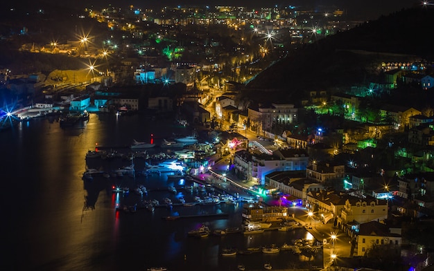 Balaklava-Bucht nachts, Krim