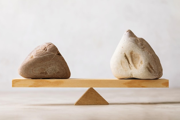 Balancierende Steine auf Skalenvorlage für Designer