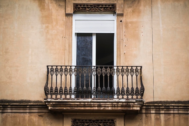 Balkon, spanische Stadt Valencia, mediterrane Architektur