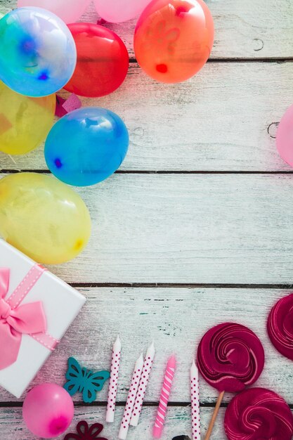 Balões e objetos de aniversário