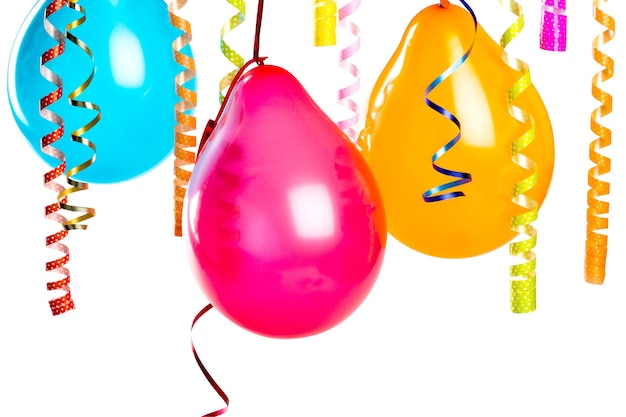 Balões e serpentinas de festa