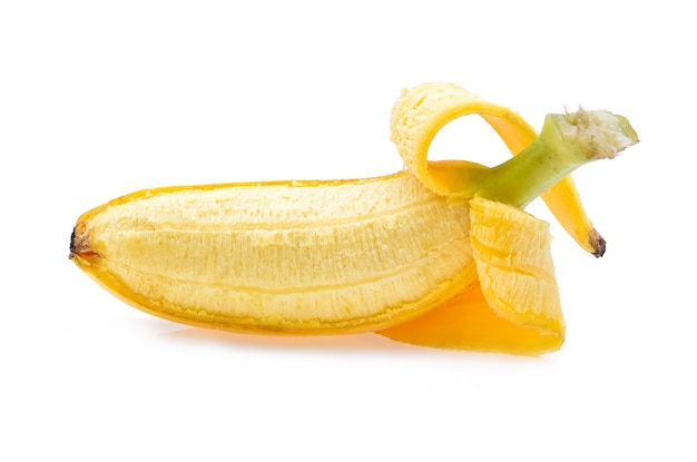 Banana aberta isolada no branco