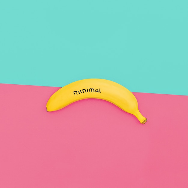 Foto banana mínima. estilo de cores pastel