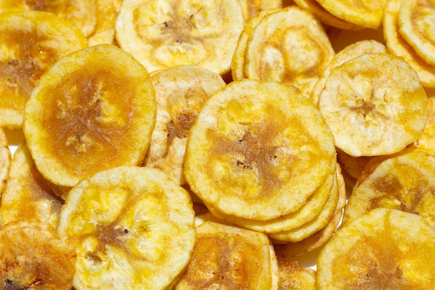 Banana recheada com lanche de frutas de tamarindo