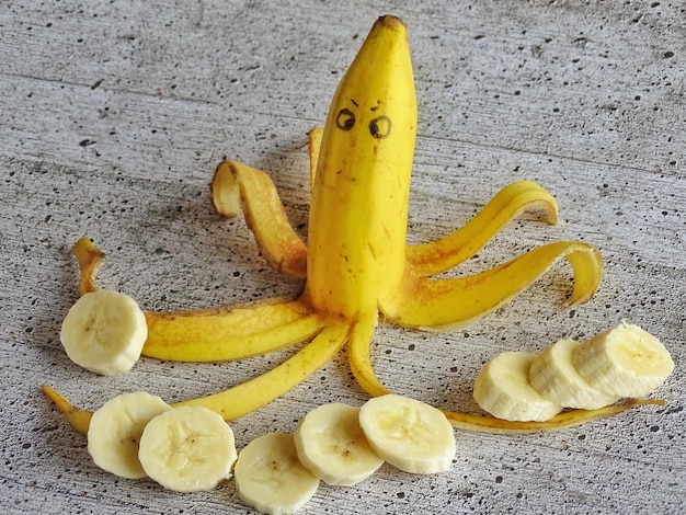 Foto banane wird zum oktopus