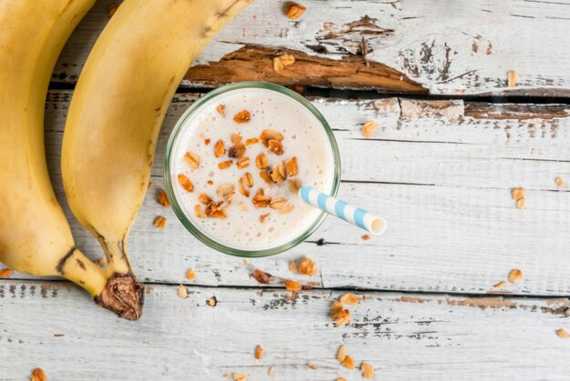 Bananenmilchshake oder Smoothie