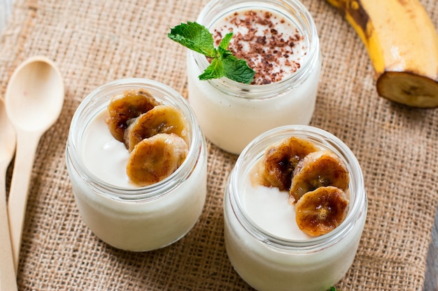 Bananenmousse (Pudding) für ein gesundes vegetarisches Dessert