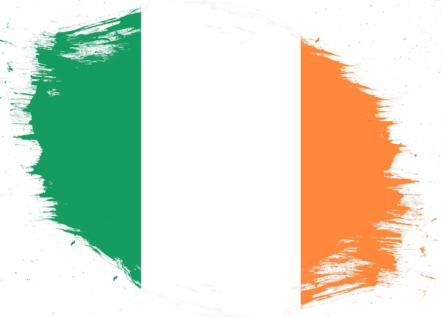 Bandeira da Irlanda em fundo de pincel grunge angustiado