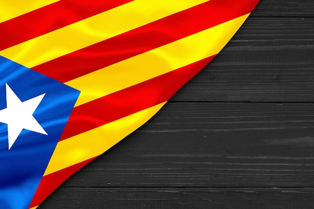 Bandeira da Pró-Independência Catalunha cópia espaço