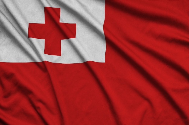 Bandeira de Tonga com muitas dobras.