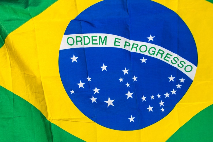 Foto bandeira do brasil ao ar livre no rio de janeiro brasil.