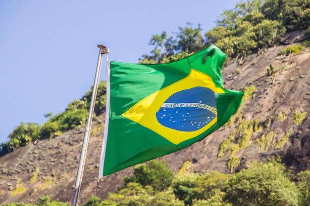 Bandeira do brasil ao ar livre