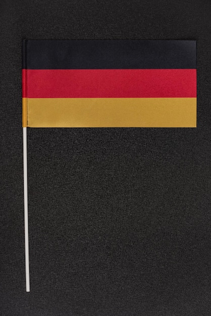 Bandeira nacional da Alemanha em fundo preto Símbolos nacionais da Alemanha
