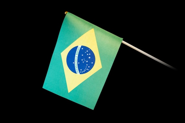 Bandeira nacional do brasil em um fundo preto