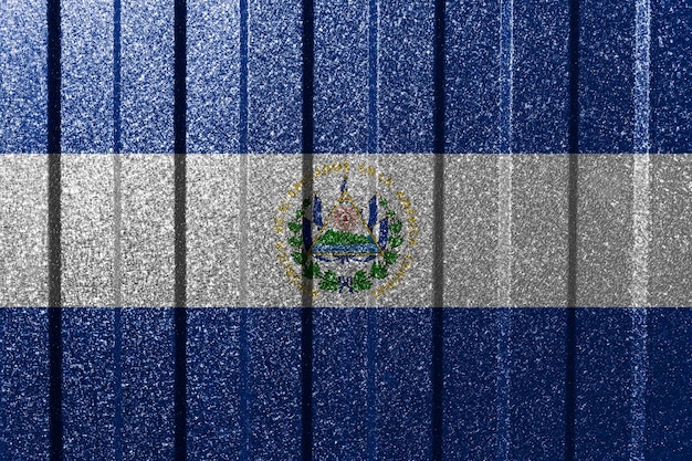 Bandeira texturizada de El Salvador na parede de metal Fundo geométrico abstrato natural colorido com linhas