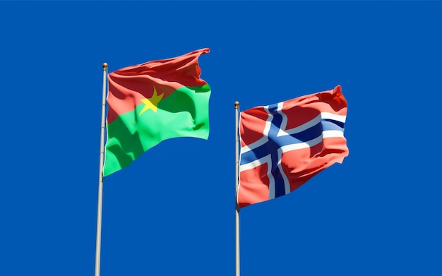 Bandeiras da Noruega e do Burkina Faso.