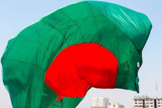 Bandera de Bangladesh ondeando