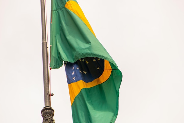 Bandera brasileña al aire libre en Río de Janeiro