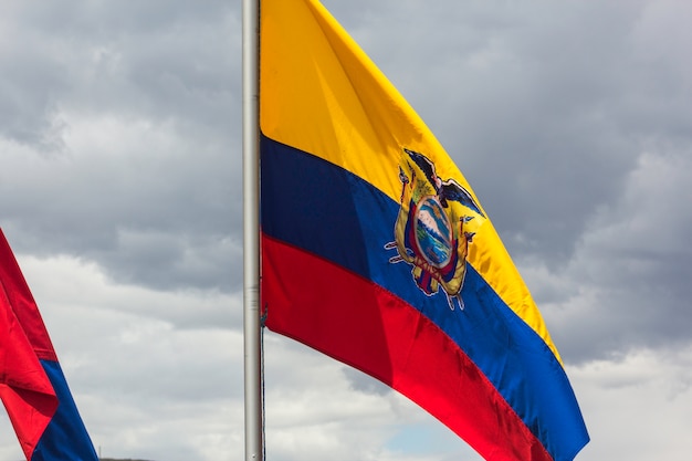 Foto bandera ecuatoriana