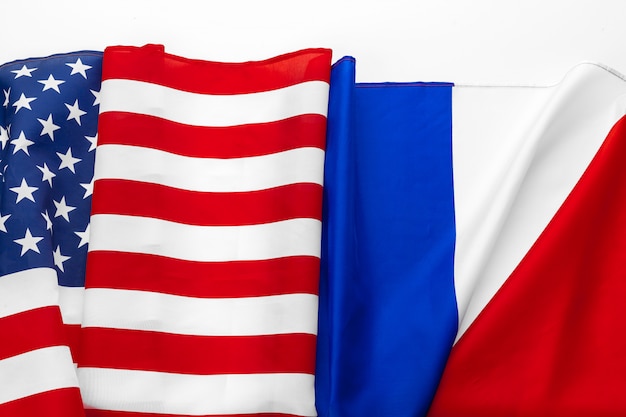 Foto bandera de los estados unidos de américa y bandera de francia