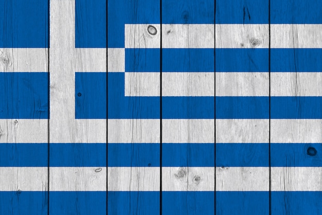 Bandera de Grecia pintada en tablón de madera antiguo