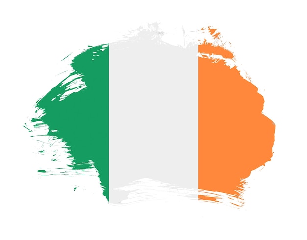 Bandera de irlanda pintada sobre fondo de trazo de pincel mínimo