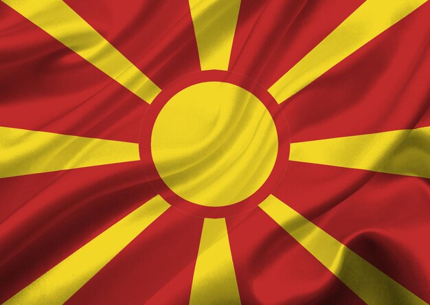 La bandera de Macedonia ondeando en el viento