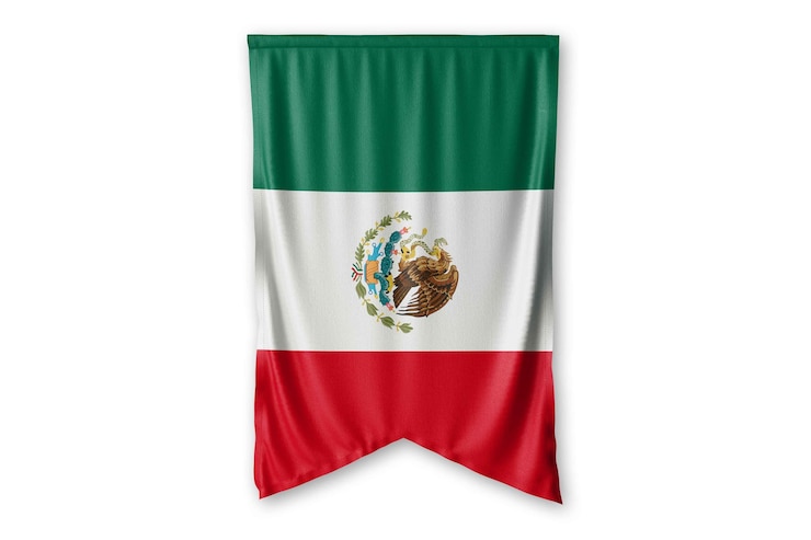 Foto la bandera de méxico cuelga en una imagen de fondo de pared blanca