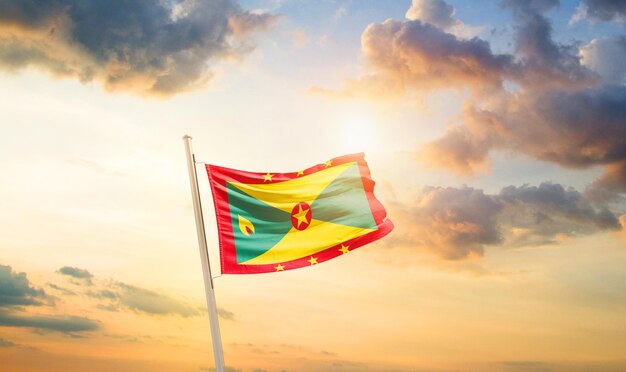 La bandera nacional de Granada ondeando en el hermoso cielo