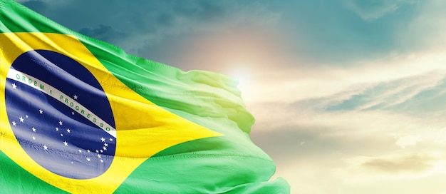 bandera ondeante nacional de brasil