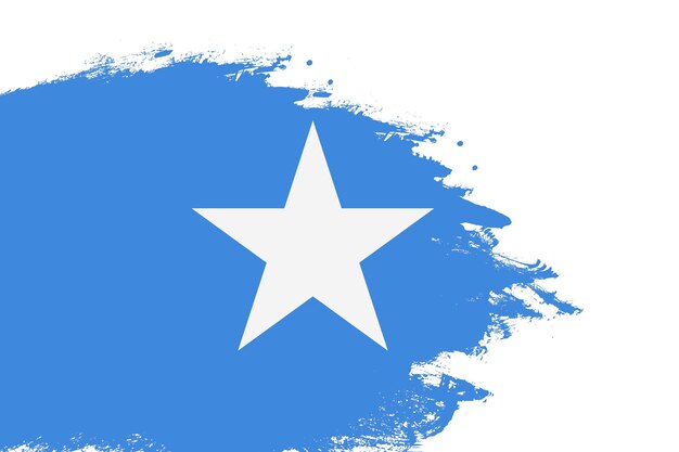 Bandera de Somalia en un pincel de trazo manchado pintado fondo blanco aislado con espacio de copia