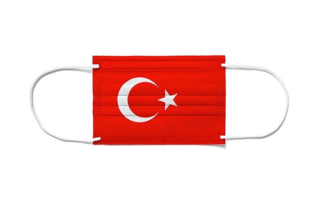 Bandera de Turquía en una mascarilla quirúrgica desechable