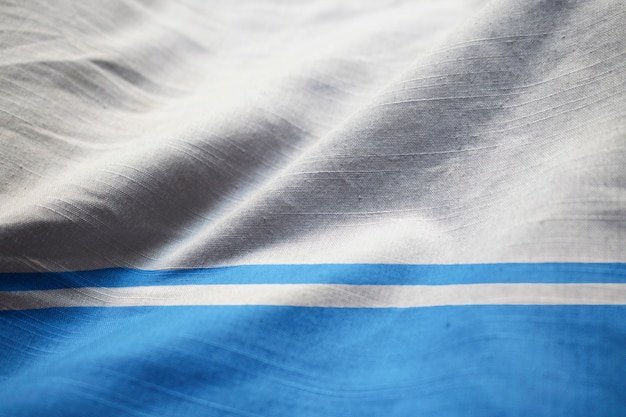 Bandera con volantes de la República de Altai soplando en el viento