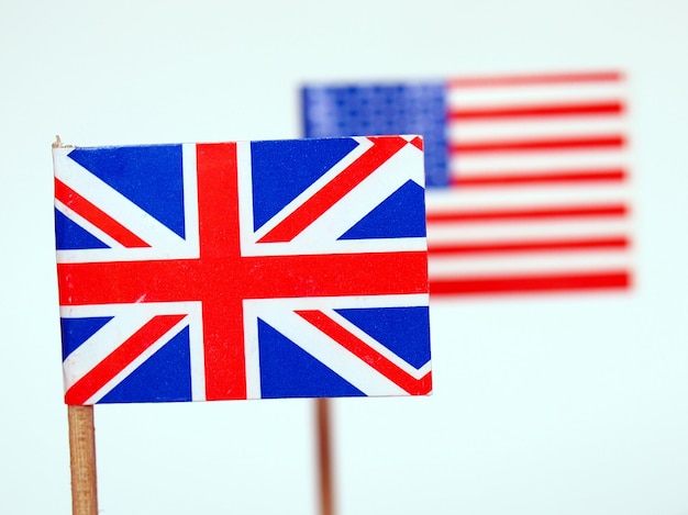 banderas británicas y americanas