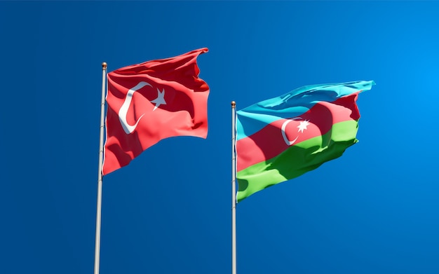 banderas de los estados nacionales de Turquía y Azerbaiyán juntos