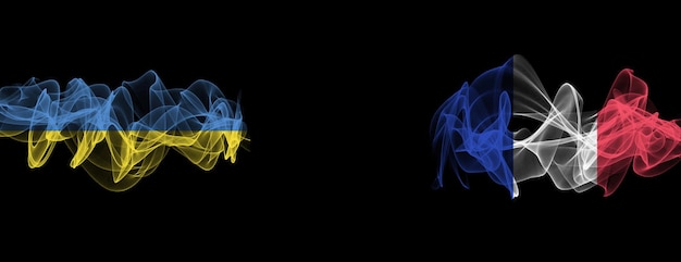 Banderas de Ucrania y Francia Ucrania vs Francia Banderas de humo