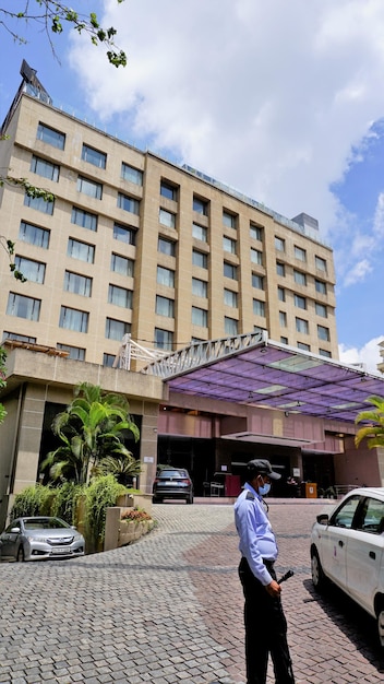 BangaloreKarnatakaIndia19 de junho de 2022 Entrada frontal e vista do Chancery Pavilion Hotel