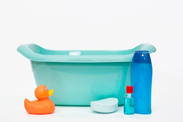 Banheira de plástico para dar banho em crianças pequenas